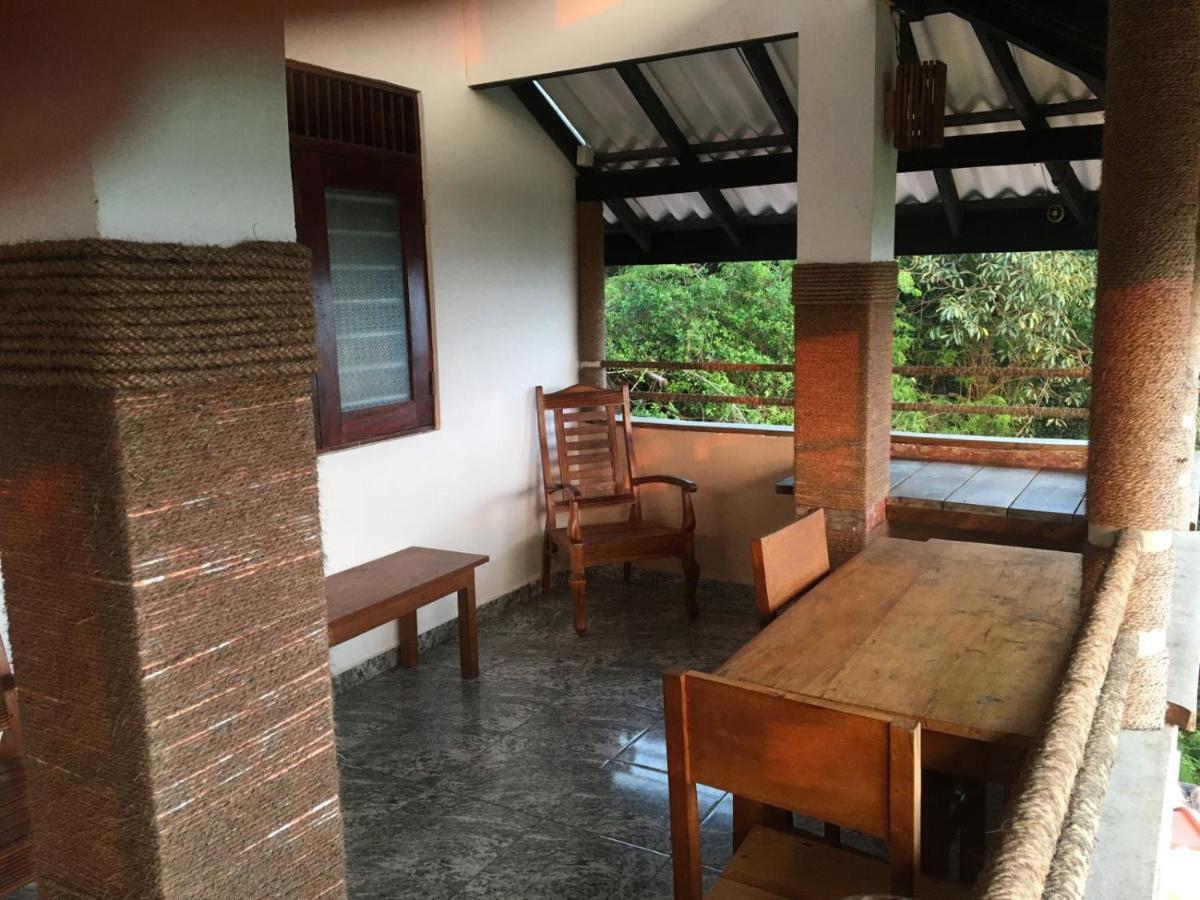 Rock House Hotell Unawatuna Eksteriør bilde