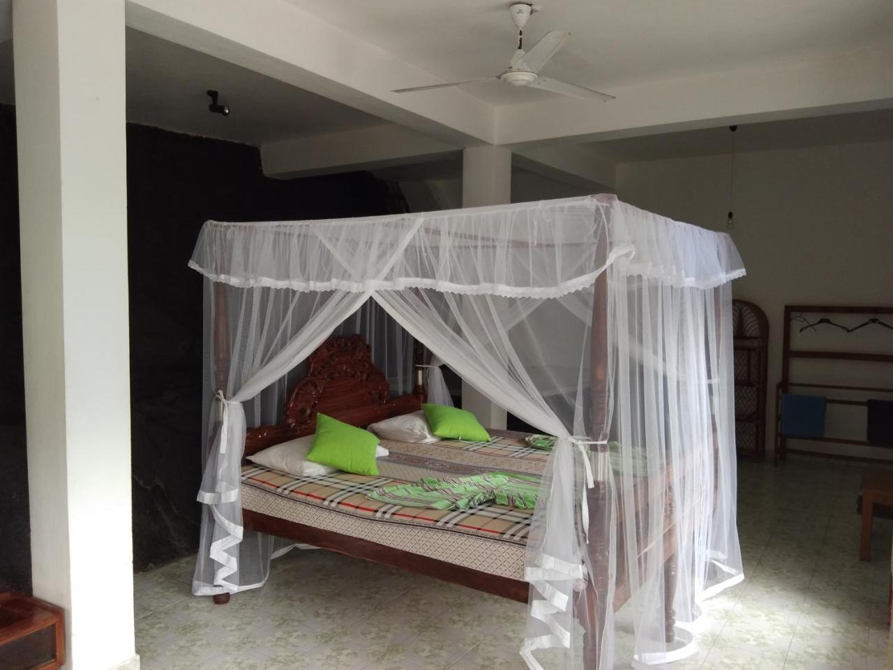 Rock House Hotell Unawatuna Eksteriør bilde
