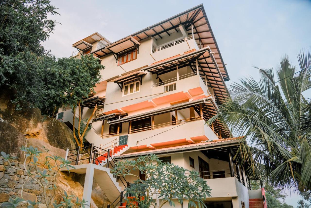 Rock House Hotell Unawatuna Eksteriør bilde